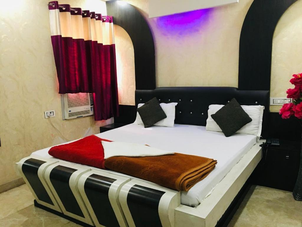 Hotel Natraj Sasaram Bagian luar foto