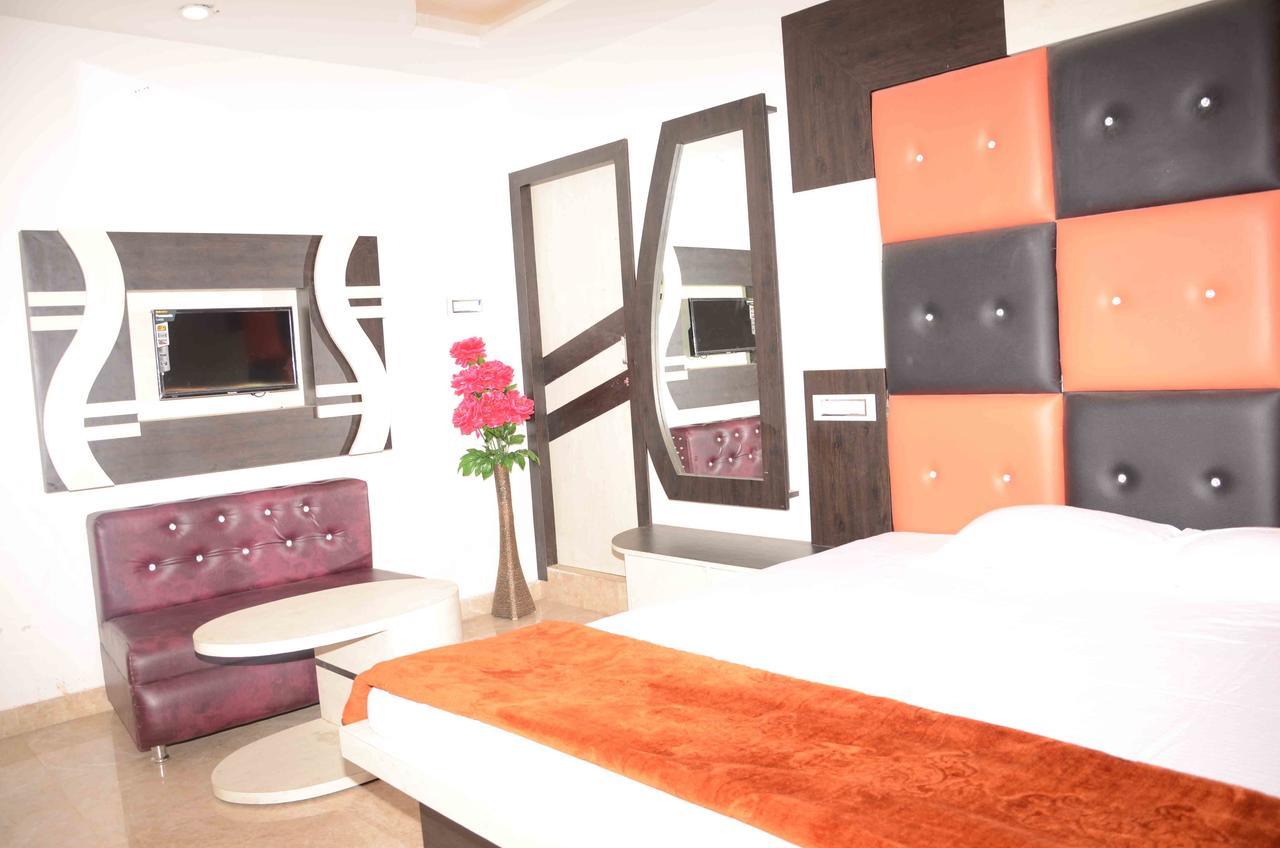 Hotel Natraj Sasaram Bagian luar foto
