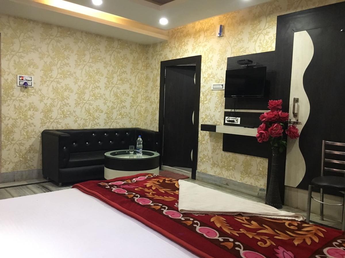 Hotel Natraj Sasaram Bagian luar foto